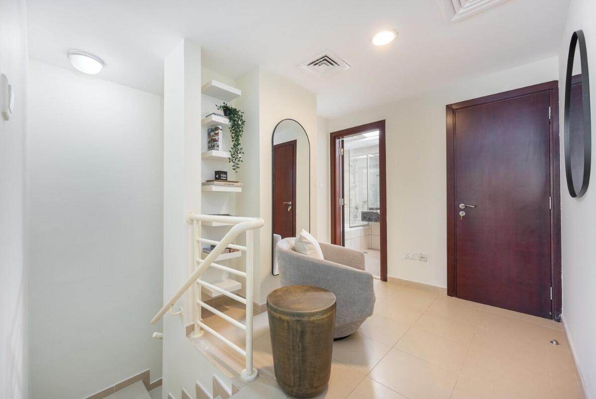 Lovely 1-bedroom Perfect For 4 In Jlt Dubai